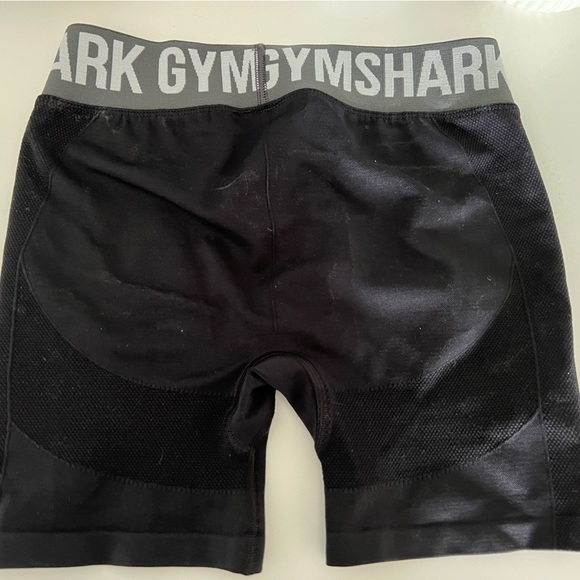 Gymshark Flex Shorts - Picture 2 of 2
